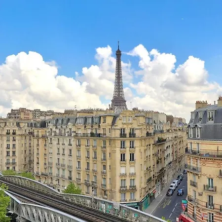 1br Flat With Balcony View Of The Eiffel Tower Appartamento